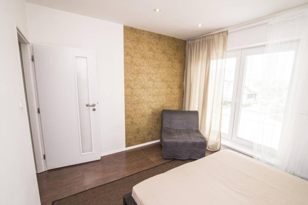 Apartment Unimix Liptovský Mikuláš Екстериор снимка